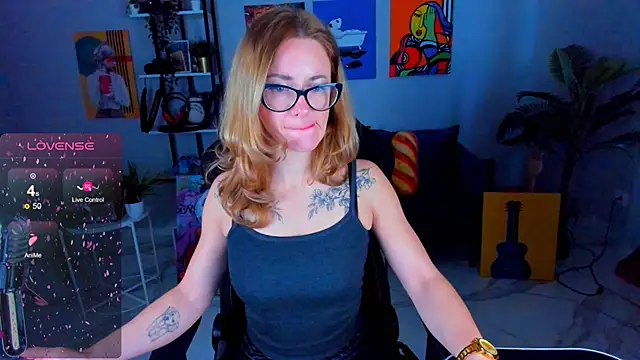 Snapshot of LadyIzabel chatting on 11/26/25, 05:41 LadyIzabel online show from 11/26/25, 05:41