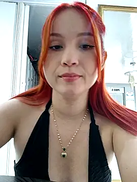 Snapshot of ELIZABETT_ chatting on 03/05/25, 07:17 ELIZABETT online show from 03/05/25, 07:17