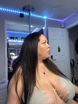 curvyfunlover online show from 06/13/26, 09:51