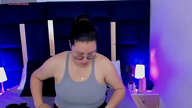 Snapshot of rebecaandpamela chatting on 12/12/24, 01:39 rebecaandpamela online show from 12/12/24, 01:39