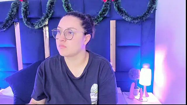 Snapshot of rebecaandpamela chatting on 01/04/25, 02:14 rebecaandpamela online show from 01/04/25, 02:14