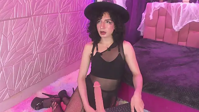 Snapshot of Angellike_doll chatting on 10/17/25, 06:54 Angellike doll online show from 10/17/25, 06:54