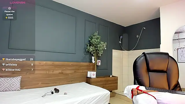 megan morgan01 online show from 12/12/24, 03:16