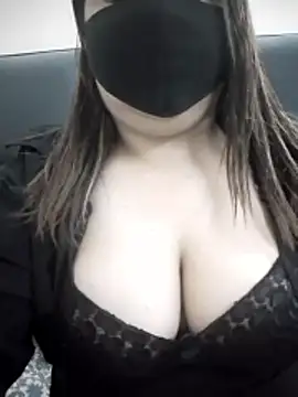 Snapshot of Naughty-Trisha chatting on 05/26/26, 07:48 Naughty-Trisha online show from 05/26/26, 07:48