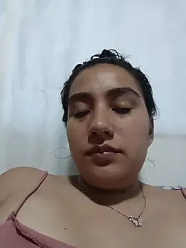 Snapshot of Hellen_Alex chatting on 11/14/25, 02:49 Hellen Alex online show from 11/14/25, 02:49