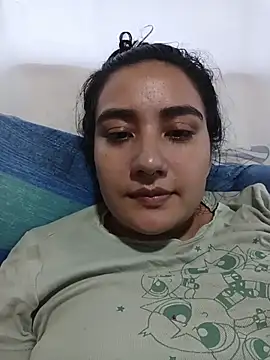 Snapshot of Hellen_Alex chatting on 12/14/25, 03:39 Hellen Alex online show from 12/14/25, 03:39