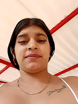 Snapshot of naughty-girl01 chatting on 12/27/24, 02:33 naughty-girl01 online show from 12/27/24, 02:33