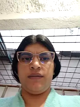 Snapshot of naughty-girl01 chatting on 01/25/25, 11:13 naughty-girl01 online show from 01/25/25, 11:13