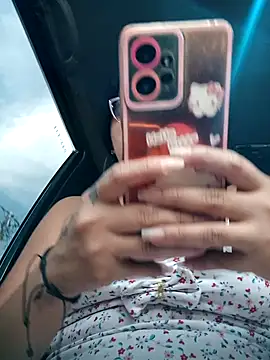 Snapshot of naughty-girl01 chatting on 01/29/25, 04:30 naughty-girl01 online show from 01/29/25, 04:30