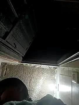 Snapshot of naughty-girl01 chatting on 03/05/25, 10:33 naughty-girl01 online show from 03/05/25, 10:33