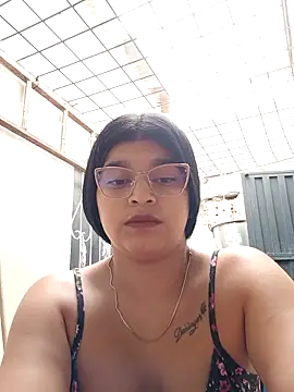 Snapshot of naughty-girl01 chatting on 03/12/25, 01:51 naughty-girl01 online show from 03/12/25, 01:51