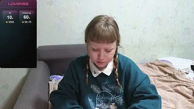 Snapshot of June_shy0 chatting on 03/03/26, 07:03 June shy0 online show from 03/03/26, 07:03