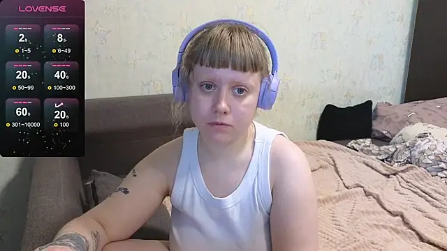 Snapshot of June_shy0 chatting on 03/17/26, 07:44 June shy0 online show from 03/17/26, 07:44
