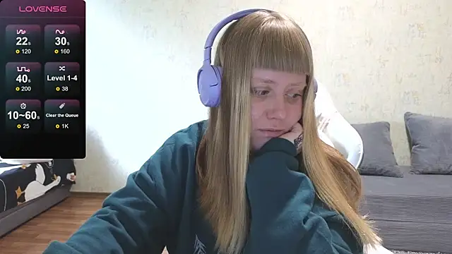 Snapshot of June_shy0 chatting on 05/07/26, 08:31 June shy0 online show from 05/07/26, 08:31