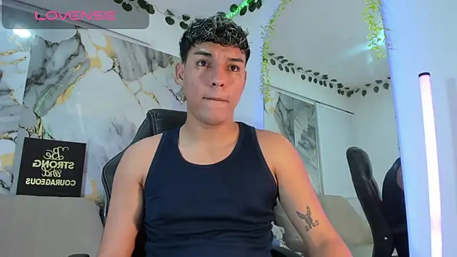 ryan carter08 online show from 05/08/26, 02:06