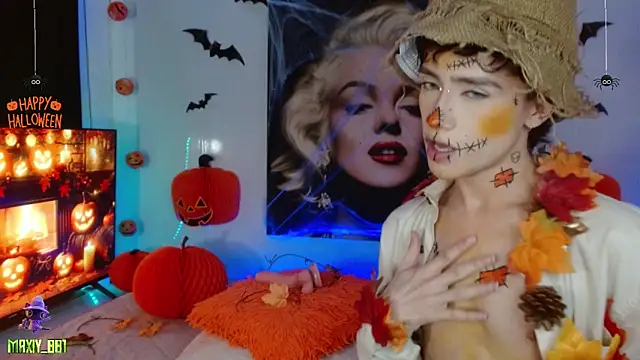 Snapshot of maxiy_001 chatting on 10/14/25, 07:53 maxiy 001 online show from 10/14/25, 07:53