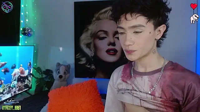 maxiy 001 online show from 05/28/26, 04:10