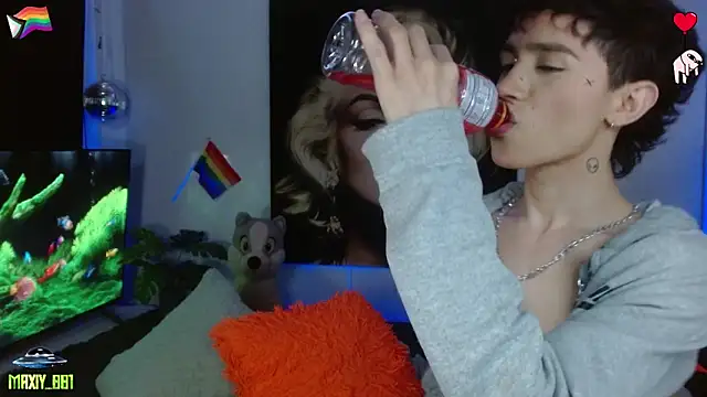 maxiy 001 online show from 06/05/26, 11:54