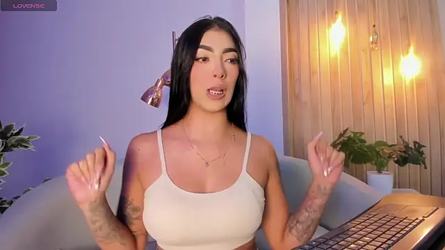 AriRobert  online show from 10/06/25, 03:15