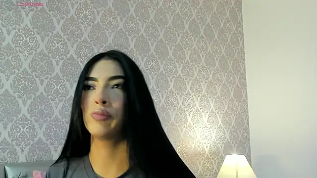 AriRobert  online show from 11/12/25, 04:02