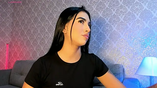 AriRobert  online show from 11/14/25, 04:11