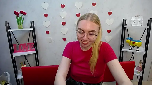 BeatriceFly online show from 12/07/24, 03:52