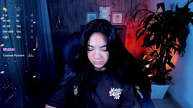 Snapshot of miichael_black chatting on 11/06/25, 06:53 miichael black online show from 11/06/25, 06:53