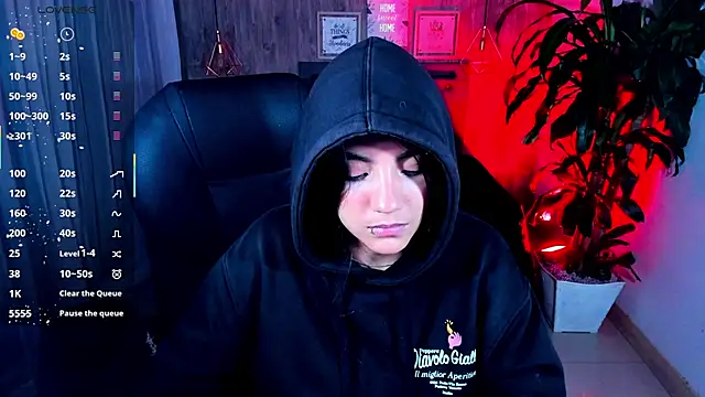 Snapshot of miichael_black chatting on 11/14/25, 03:33 miichael black online show from 11/14/25, 03:33