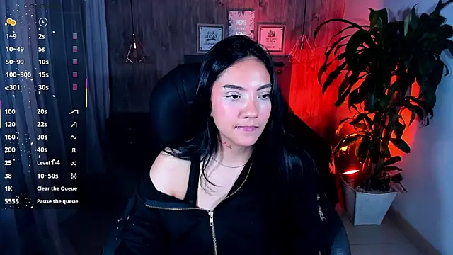 Snapshot of miichael_black chatting on 11/27/25, 02:24 miichael black online show from 11/27/25, 02:24