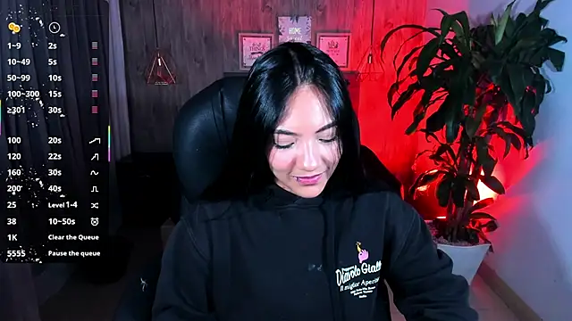 Snapshot of miichael_black chatting on 12/04/25, 09:23 miichael black online show from 12/04/25, 09:23