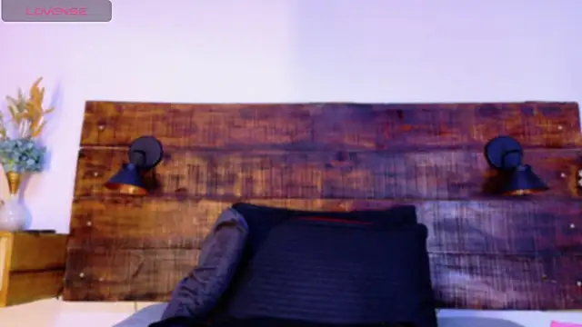 Snapshot of Celeste_sanz chatting on 04/18/26, 10:08 Celeste sanz online show from 04/18/26, 10:08