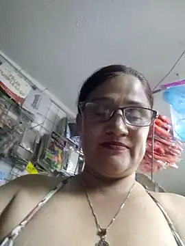 Edged Hot69 online show from 10/28/25, 11:51