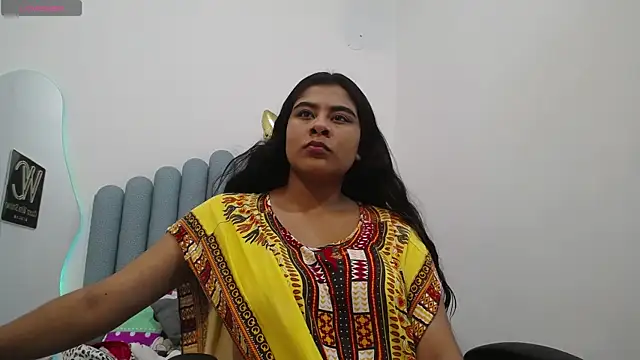 iniyalaboni online show from 03/22/25, 07:53