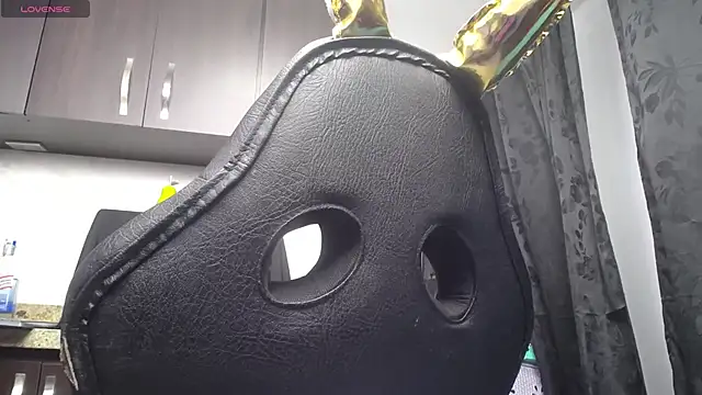 iniyalaboni online show from 09/13/25, 07:46