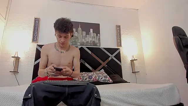 toyboys1 online show from 11/05/25, 06:13