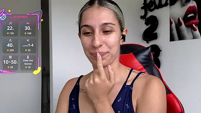 Snapshot of tammyandrade_ chatting on 11/27/25, 02:41 tammyandrade online show from 11/27/25, 02:41