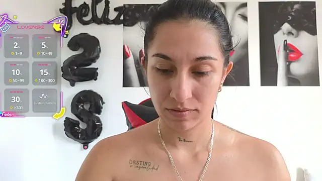 Snapshot of tammyandrade_ chatting on 02/25/26, 02:05 tammyandrade online show from 02/25/26, 02:05
