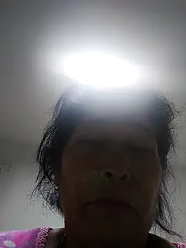 girl amada online show from 05/27/26, 01:52
