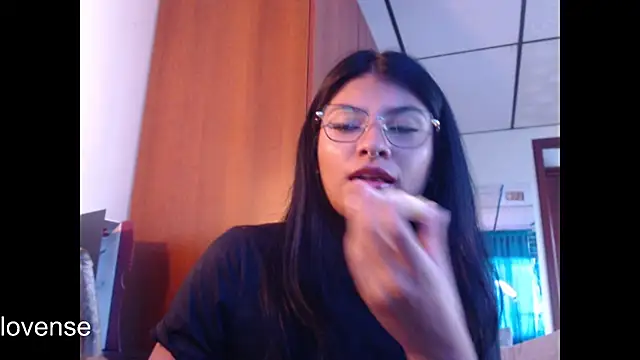 hanna beili online show from 07/28/26, 08:52