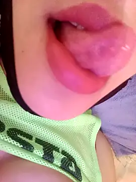 Snapshot of JAWHARA_ chatting on 11/07/25, 08:36 JAWHARA online show from 11/07/25, 08:36