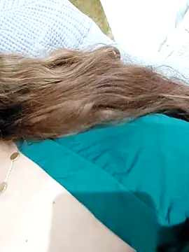 Snapshot of 7alawa-44 chatting on 10/03/25, 01:41 7alawa-44 online show from 10/03/25, 01:41