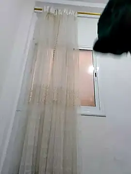 Snapshot of 7alawa-44 chatting on 10/14/25, 01:01 7alawa-44 online show from 10/14/25, 01:01