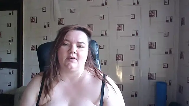 Snapshot of TasyaBigTTs chatting on 05/25/26, 04:24 TasyaBigTTs online show from 05/25/26, 04:24