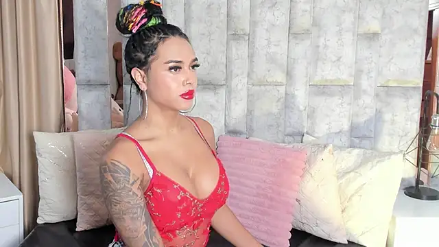 karol noa online show from 10/17/25, 12:41