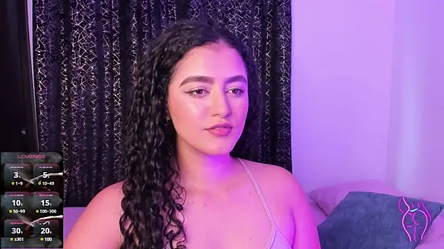 Snapshot of Adhara-zanne chatting on 03/13/25, 05:07 Adhara-zanne online show from 03/13/25, 05:07