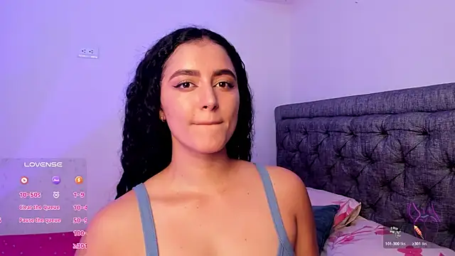 Snapshot of Adhara-zanne chatting on 11/13/25, 01:59 Adhara-zanne online show from 11/13/25, 01:59