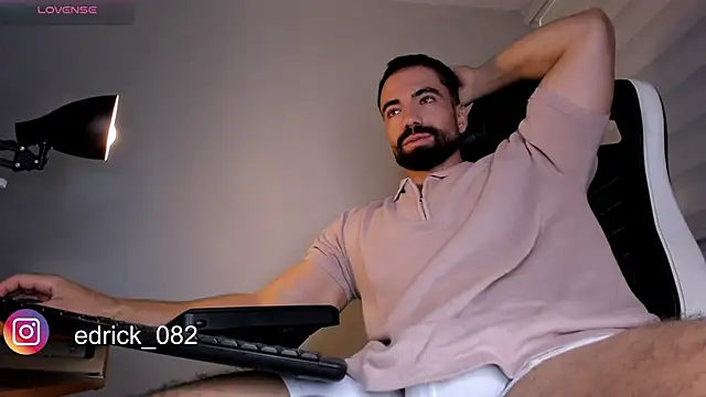 edrick walton1 online show from 12/31/24, 02:03