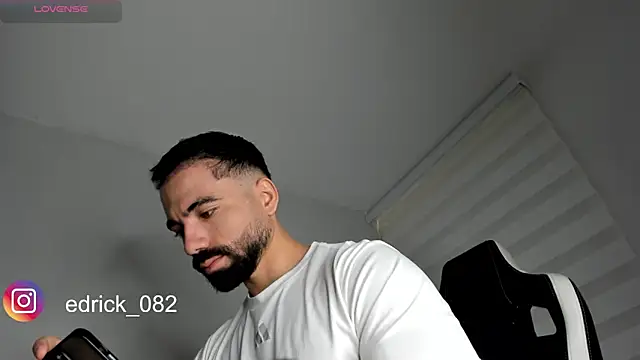 edrick walton1 online show from 01/02/25, 11:52