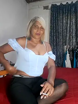 Goodgirlsue 77 online show from 06/28/26, 09:26