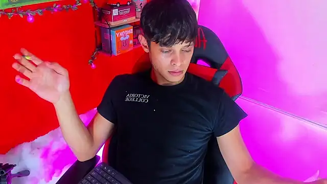 LilOwen  online show from 09/16/25, 06:42